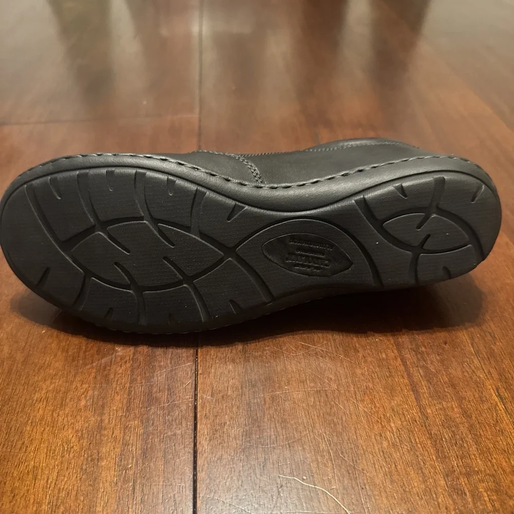 NIB Carolina CA3680 Men's Black Slip-On Work Shoes‎ 9.5M ASTM Safety Toe